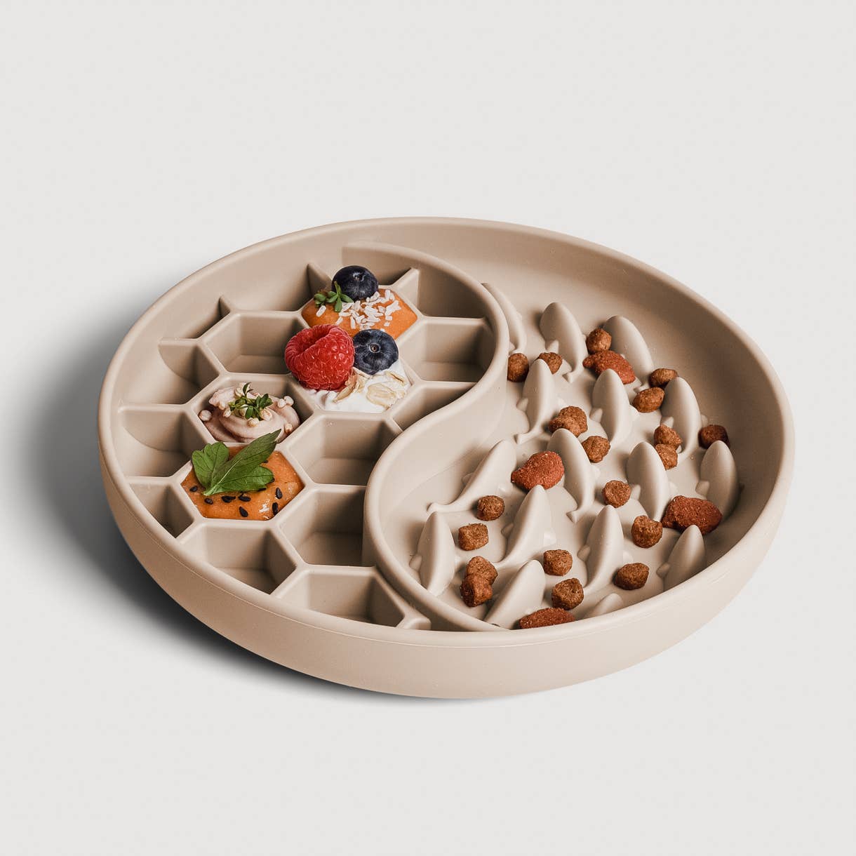 Anti-Gulping Bowl / Licking Dish For Dogs & Cats